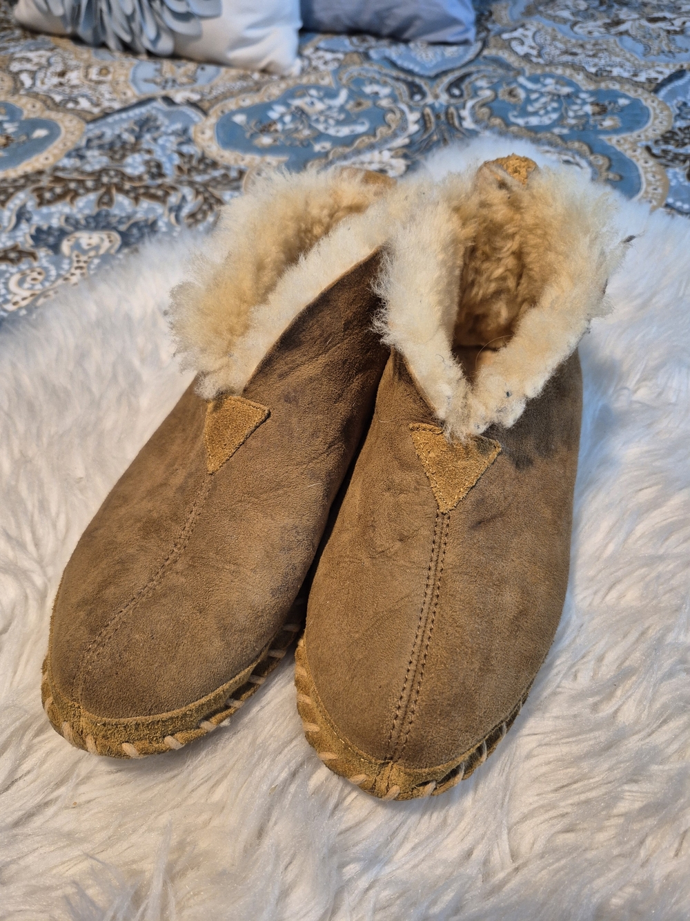 LL Bean Wicked Good Shearling Wool Slippers